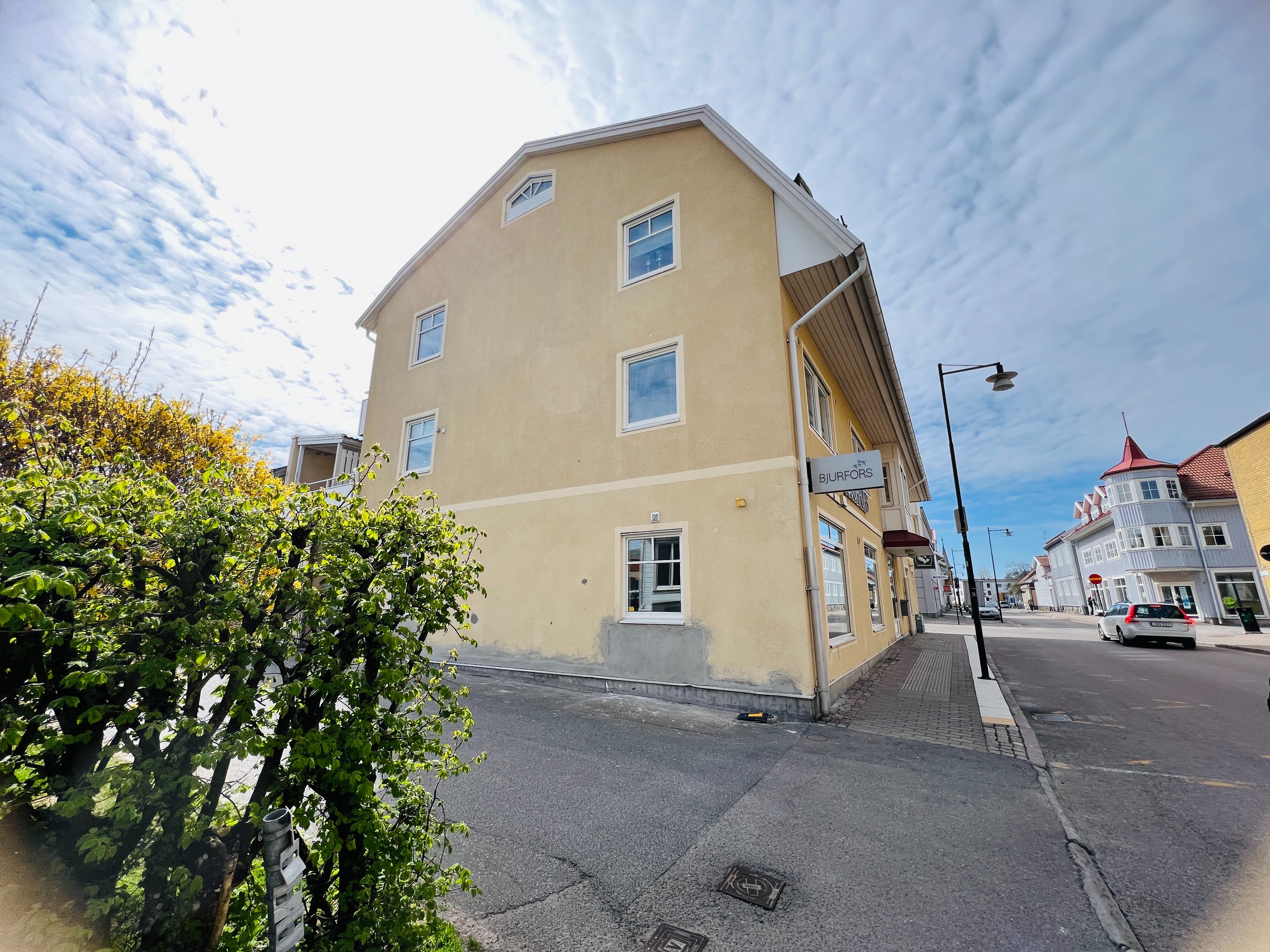 Butikslokal med kontorsdel i Kungsbacka – Västergatan 8 bild 1