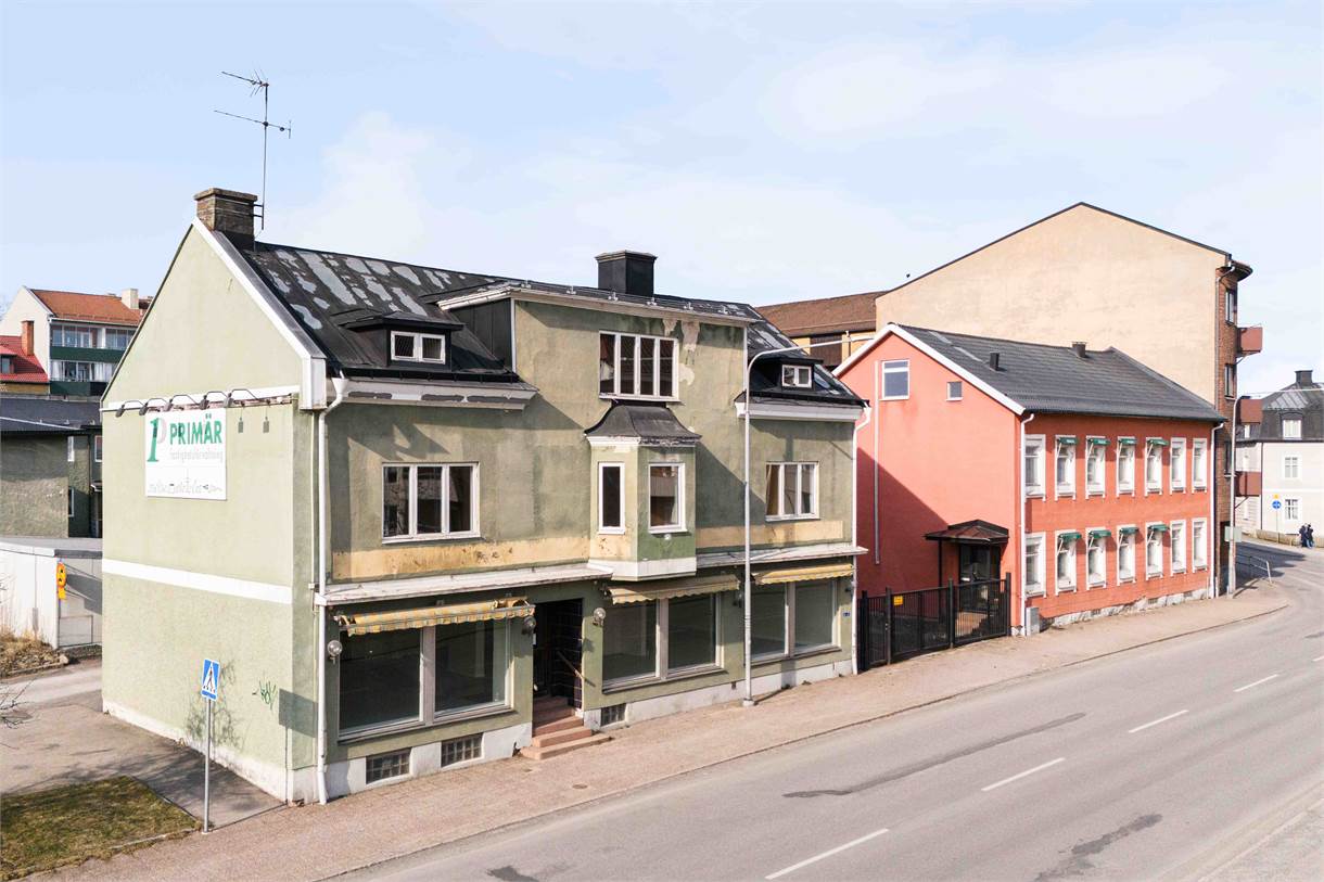 Butik i centrala Nässjö – Bangårdsgatan 15-17 bild 1