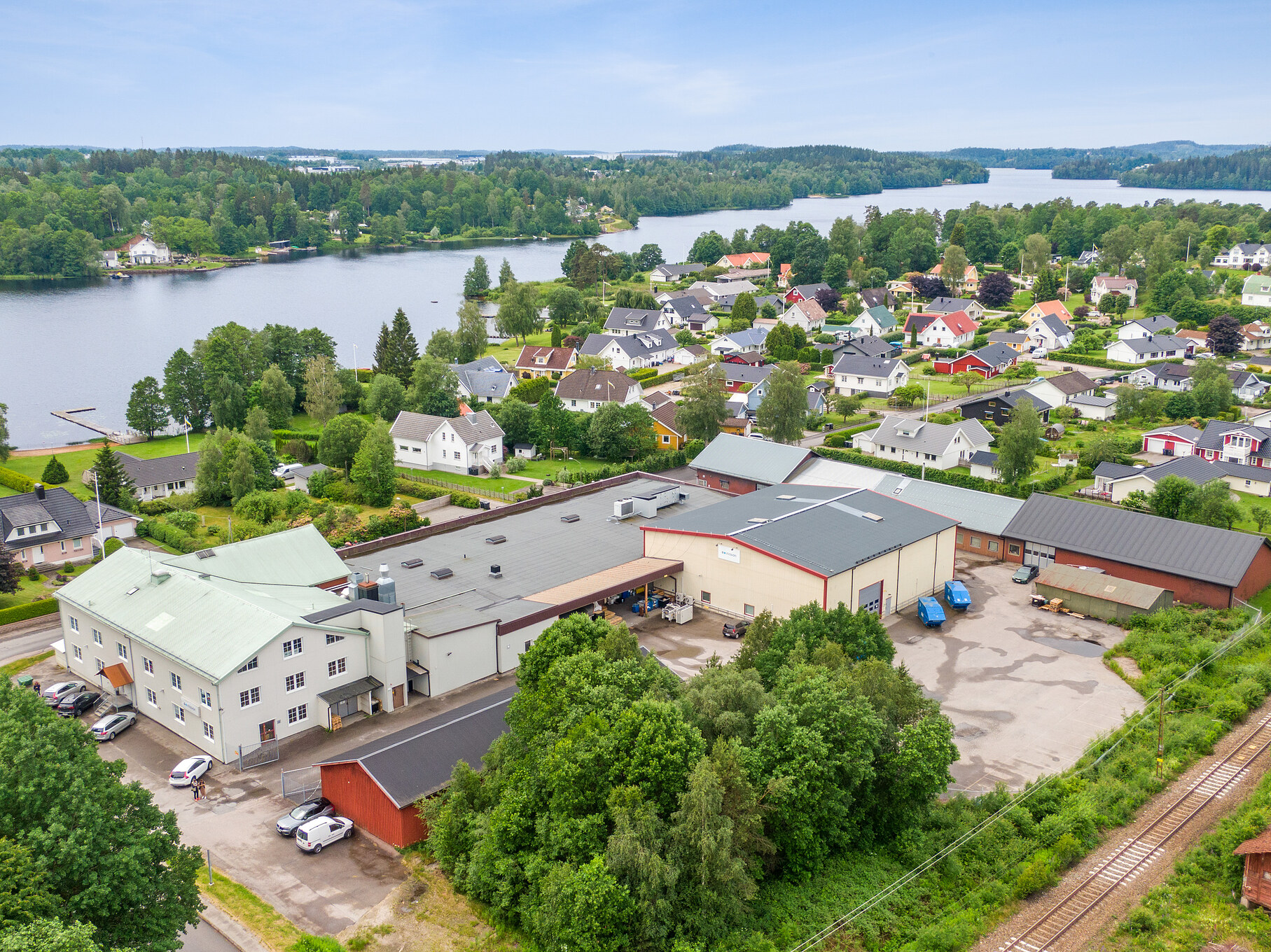 Lager/industri med stor gårdsyta i Sjömarken – Gränsvägen 4 bild 1
