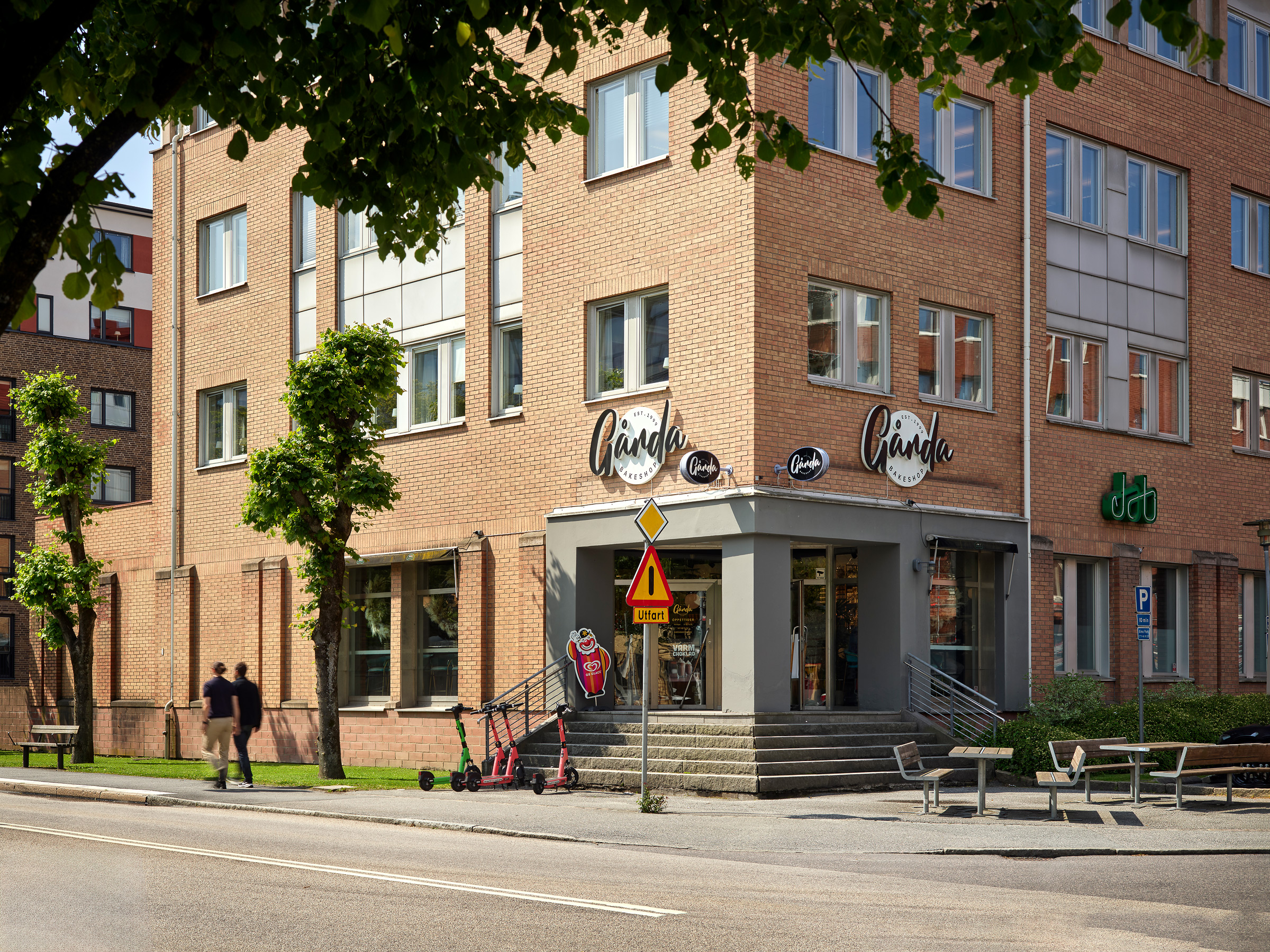 Butik och kontorslokal 159 kvm i Gårda, Göteborg – Gårdatorget 1 bild 1