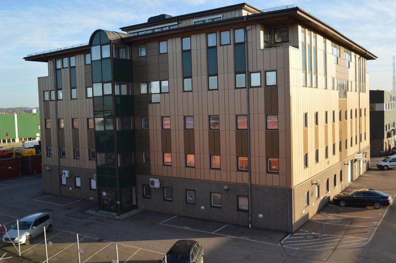 Kontor vid Göta älv i centrala Göteborg – Gullbergs strandgata 36 bild 1