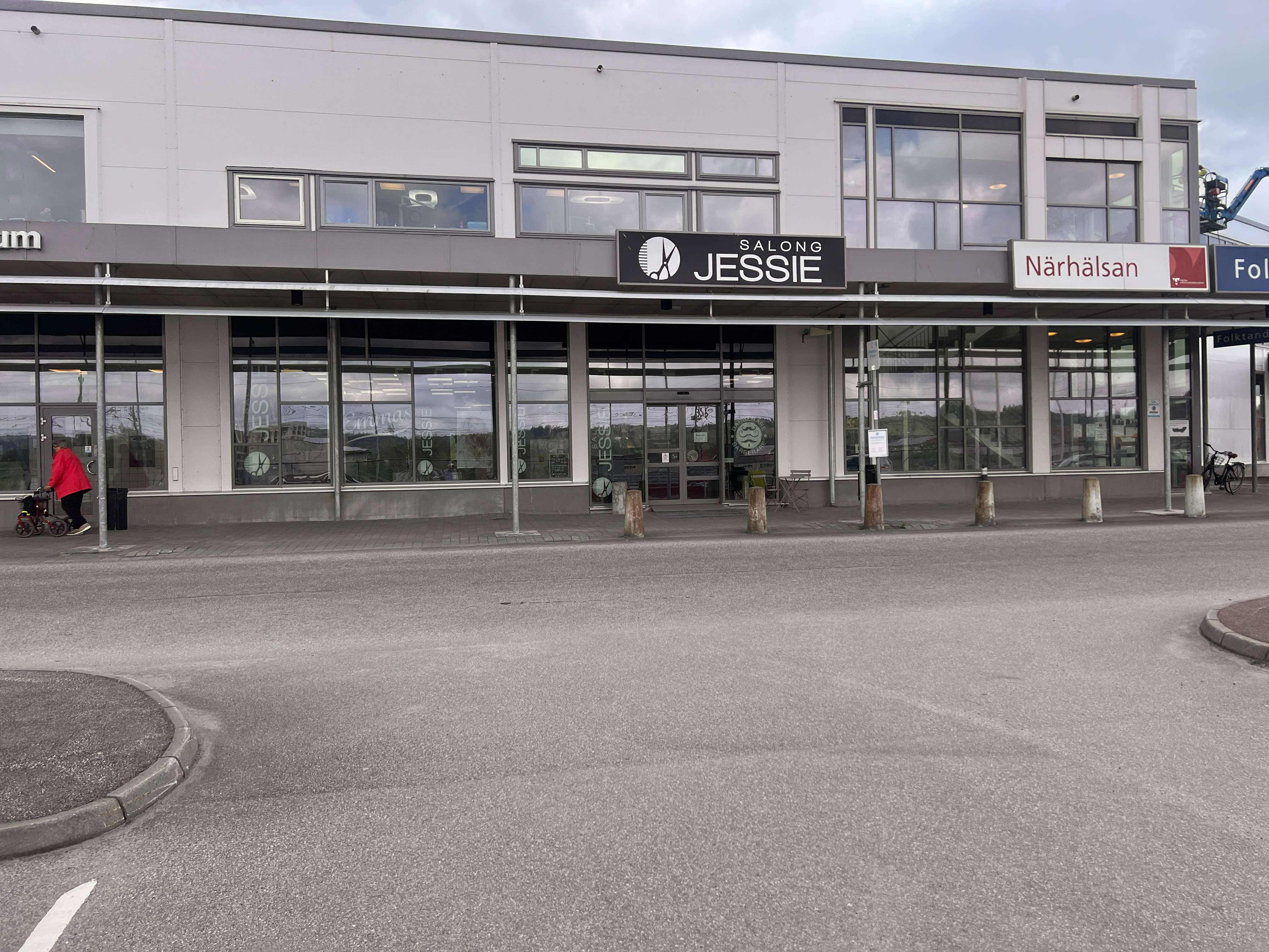 Butikslokal med skyltfönster i Älvängen – Svenstorpsvägen 1 bild 1