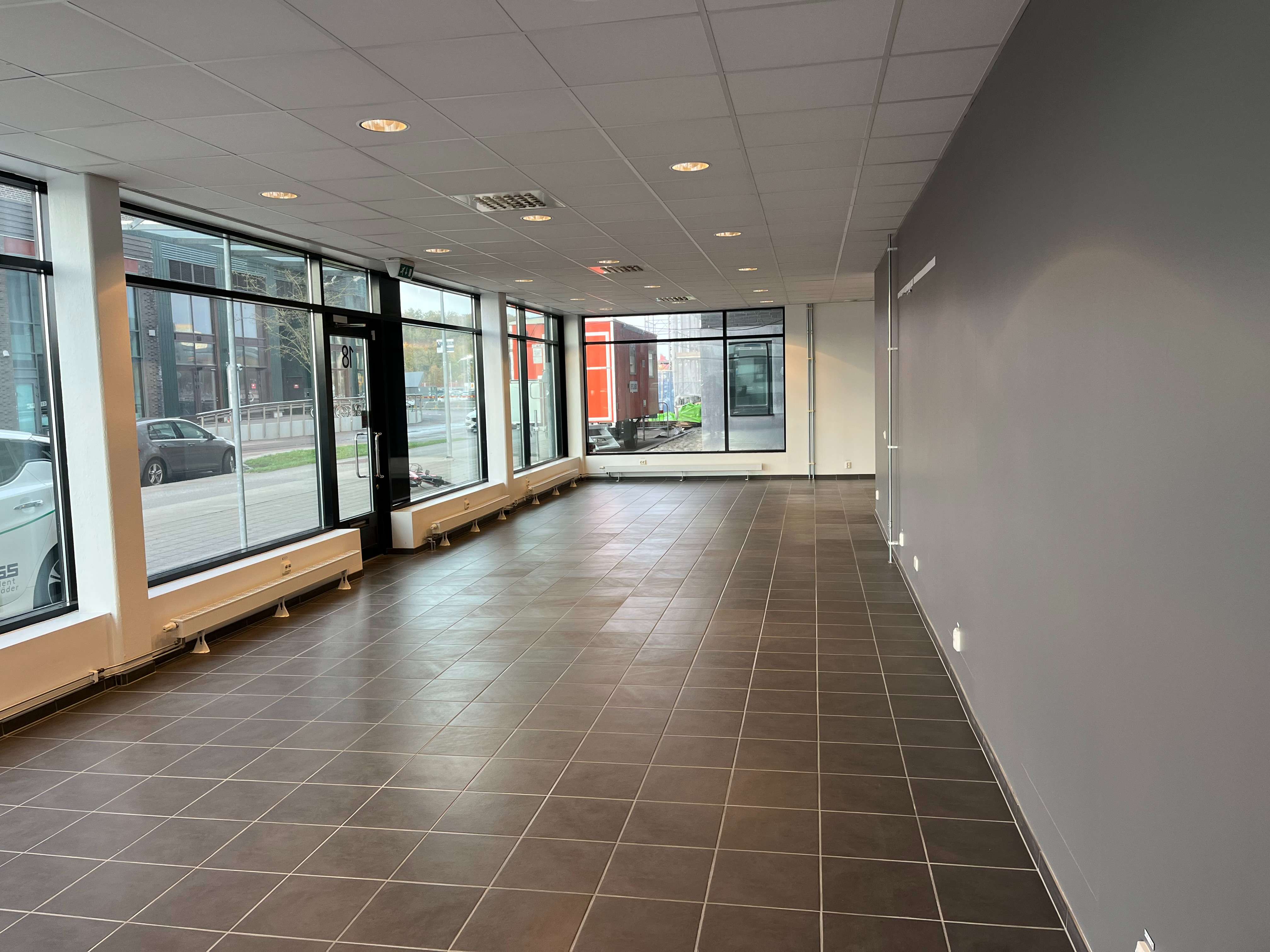 Butikslokal på Karlavagnsgatan 18, Lindholmen – Göteborg bild 3