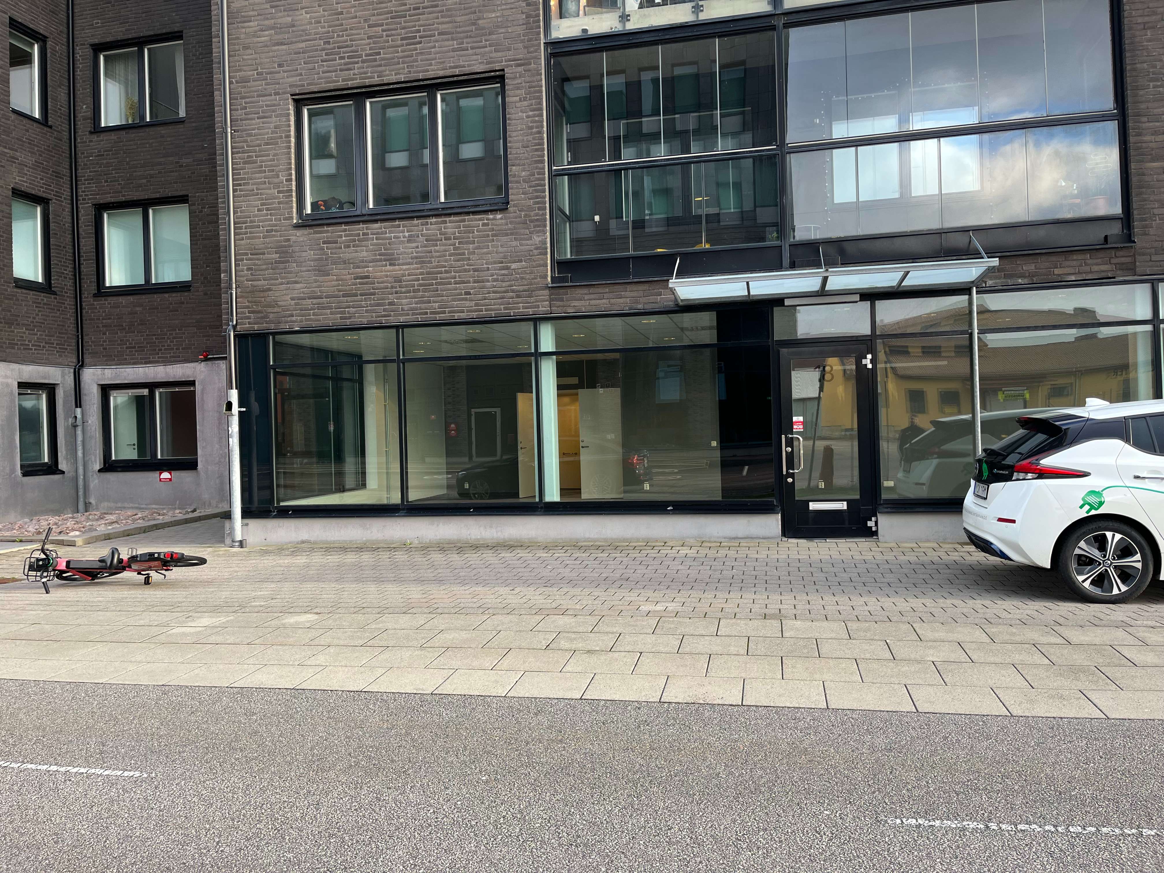 Butikslokal på Karlavagnsgatan 18, Lindholmen – Göteborg bild 2