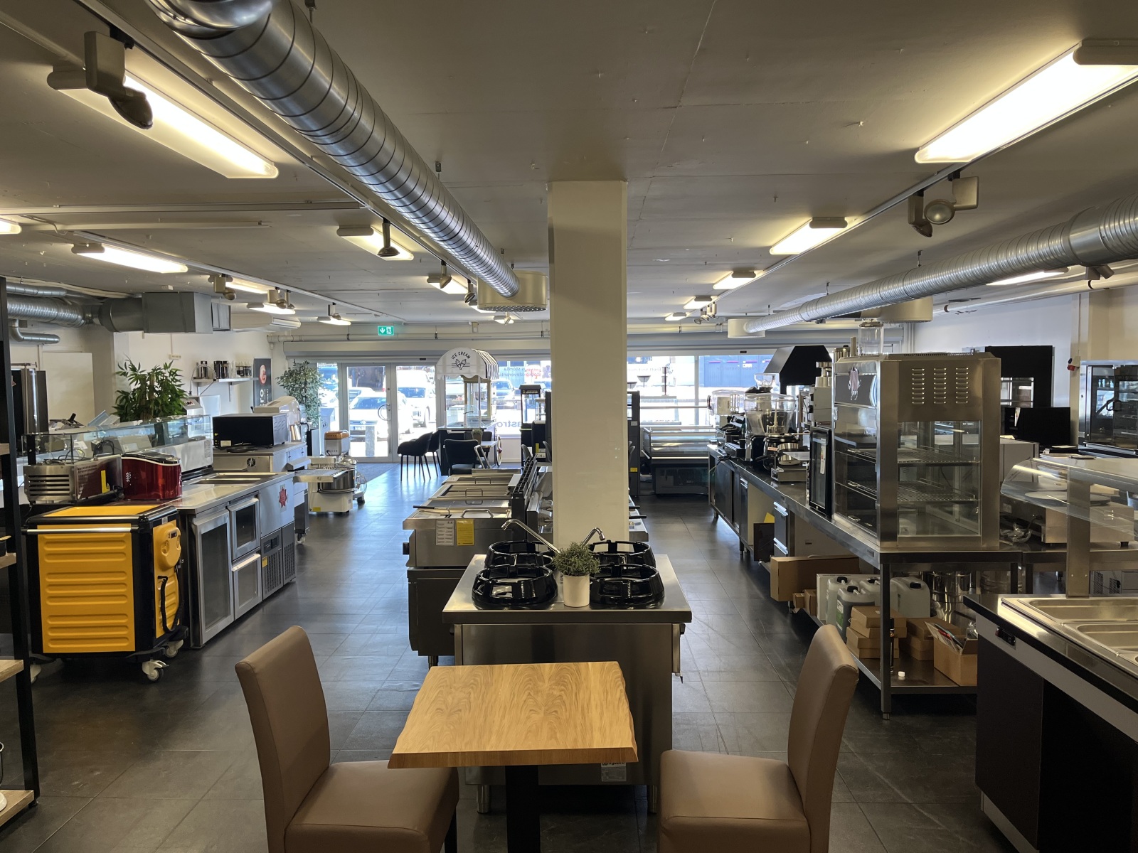 Butikslokal med skyltläge i Västra Frölunda – Kontrabasgatan 9 bild 3