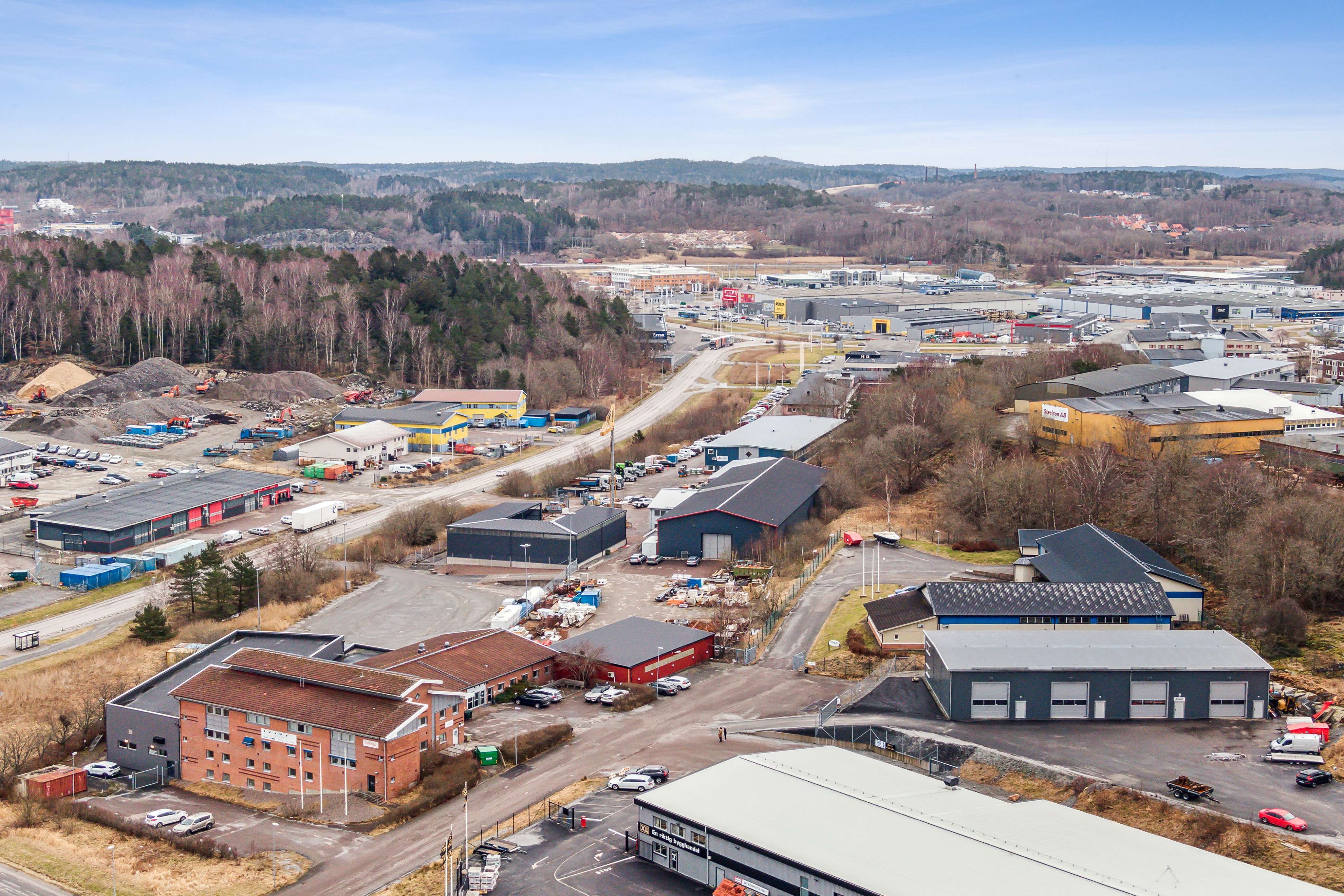 Lagerlokal med kontor och uppställningsyta i Kungälv – Motorgatan 1 bild 3