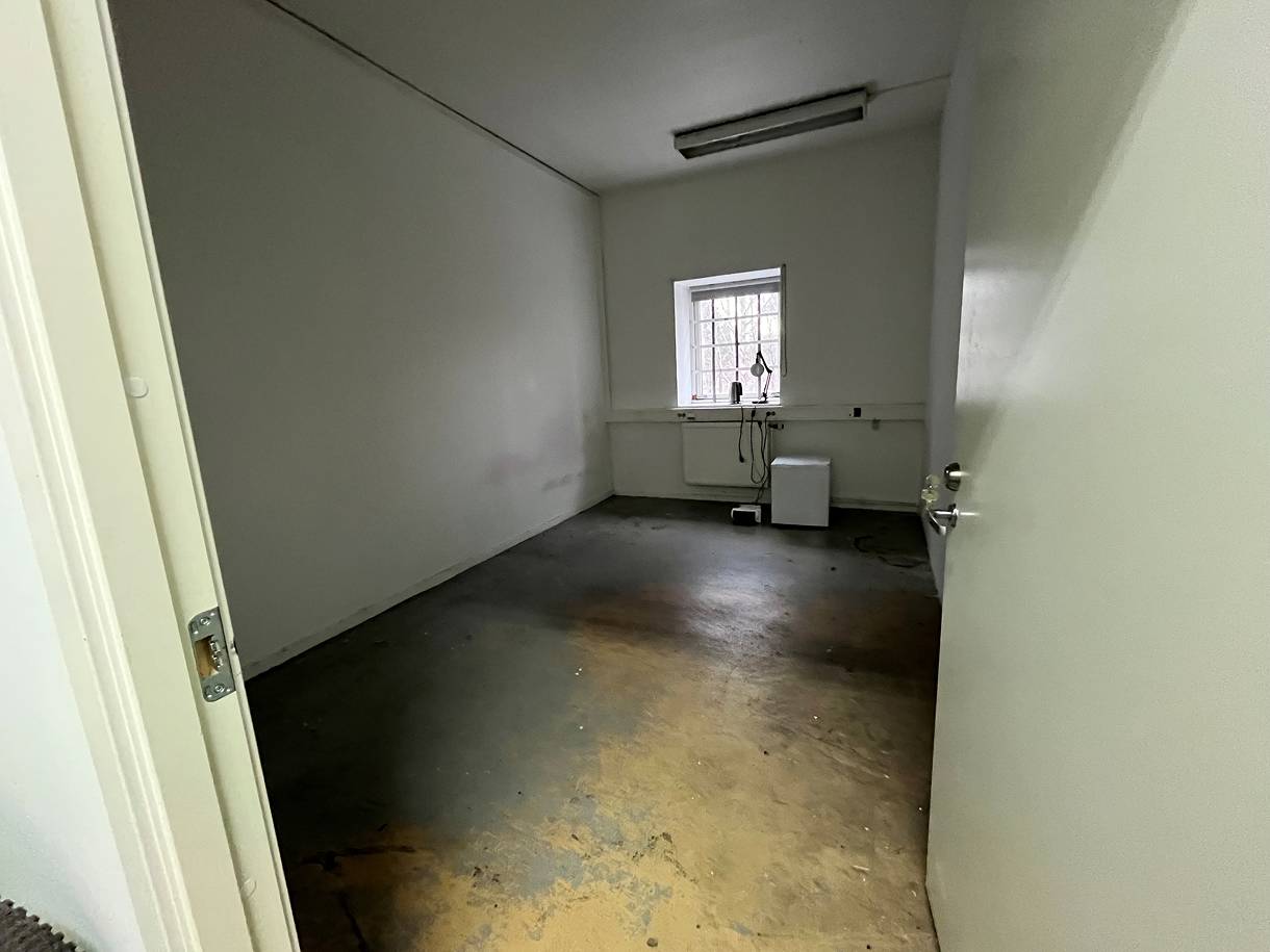 Lager och kontor i Göteborg – Ruskvädersgatan 18 bild 2