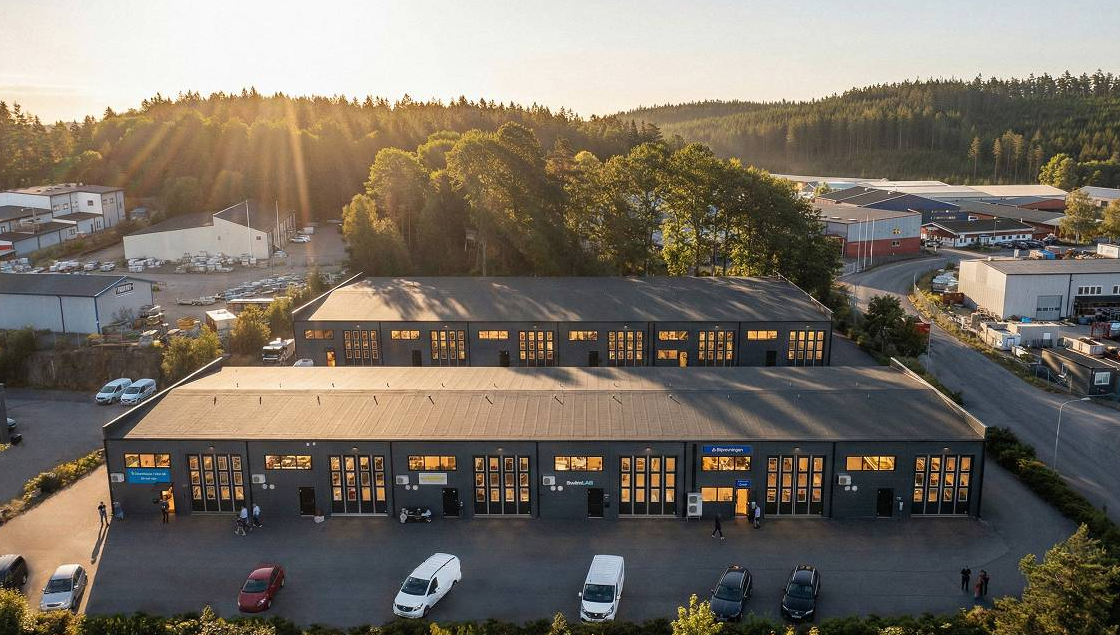 Kombilokal med lager och kontor i Björröd – Östra Björrödsvägen 2 bild 1
