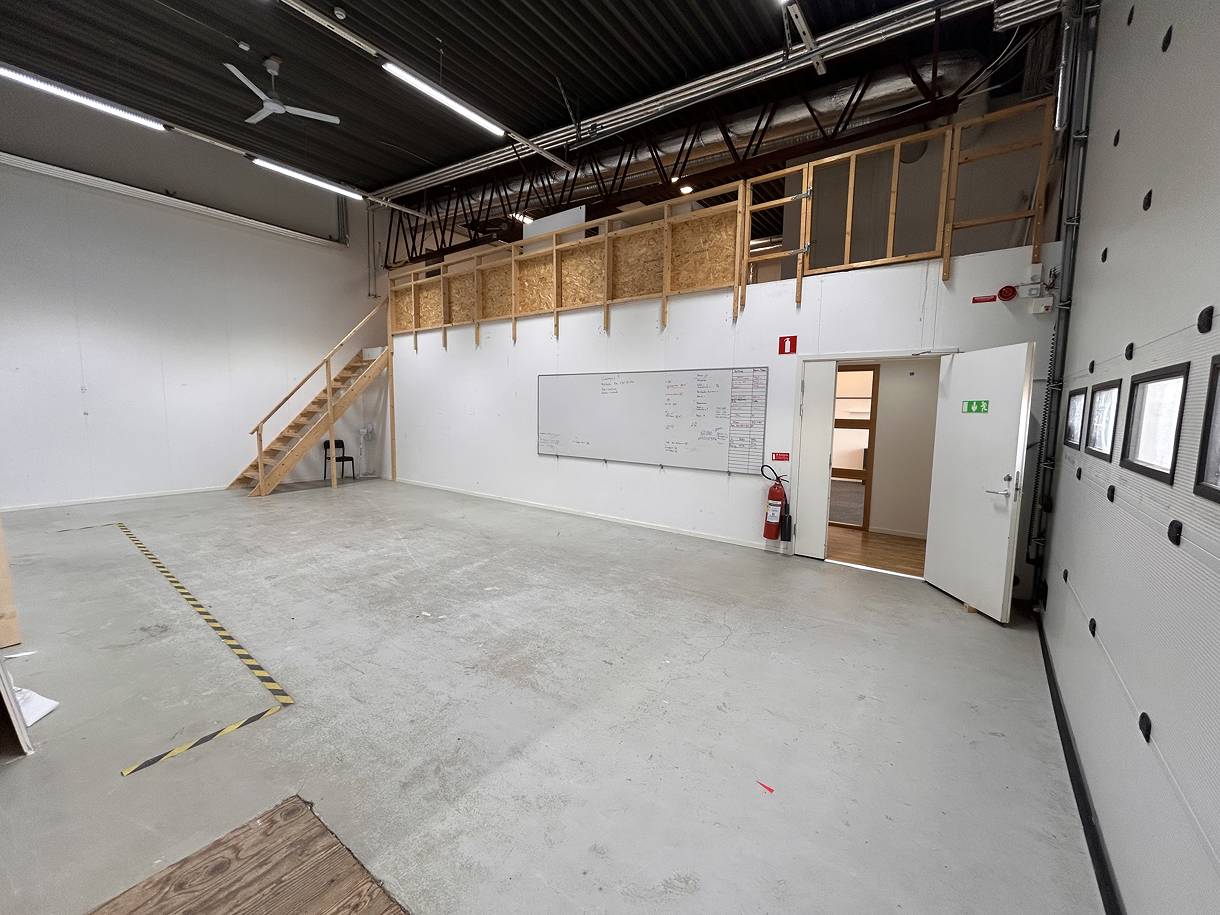 Kombilokal med lager och kontor i Varberg – Vagnvägen 13 bild 2