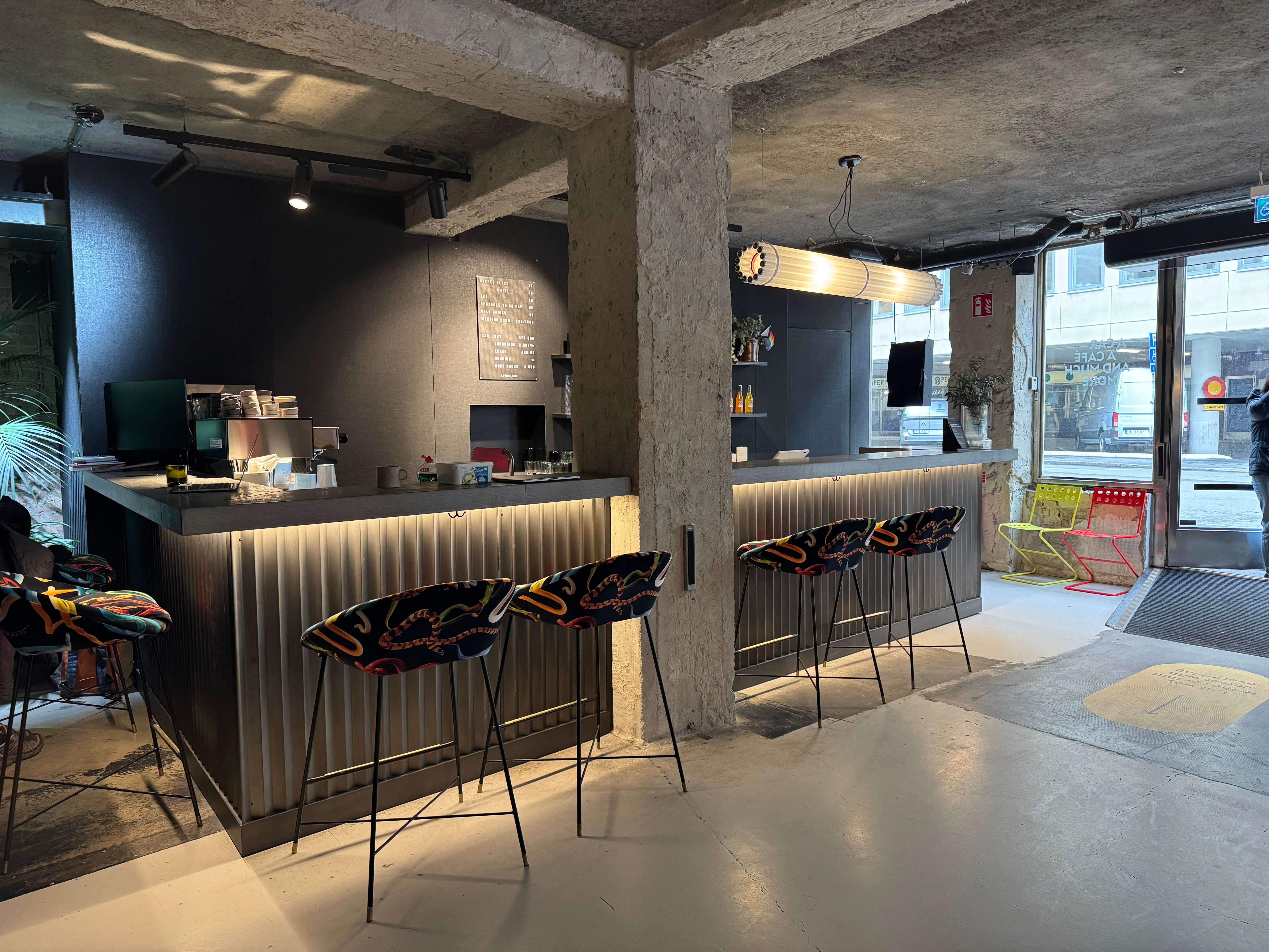 Kontor med terrass i markplan – Göteborg, Ekelundsgatan 4 bild 3