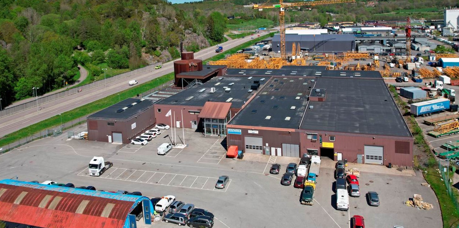 Industrilokal för bilrelaterad verksamhet i Gunnilse – Långavallsgatan 4G bild 1