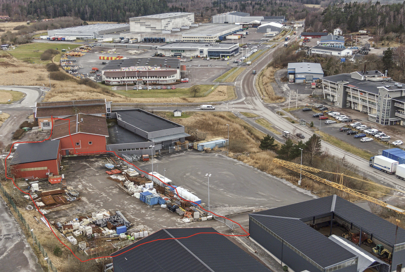 Lagerlokal med kontor och uppställningsyta i Kungälv – Motorgatan 1 bild 2