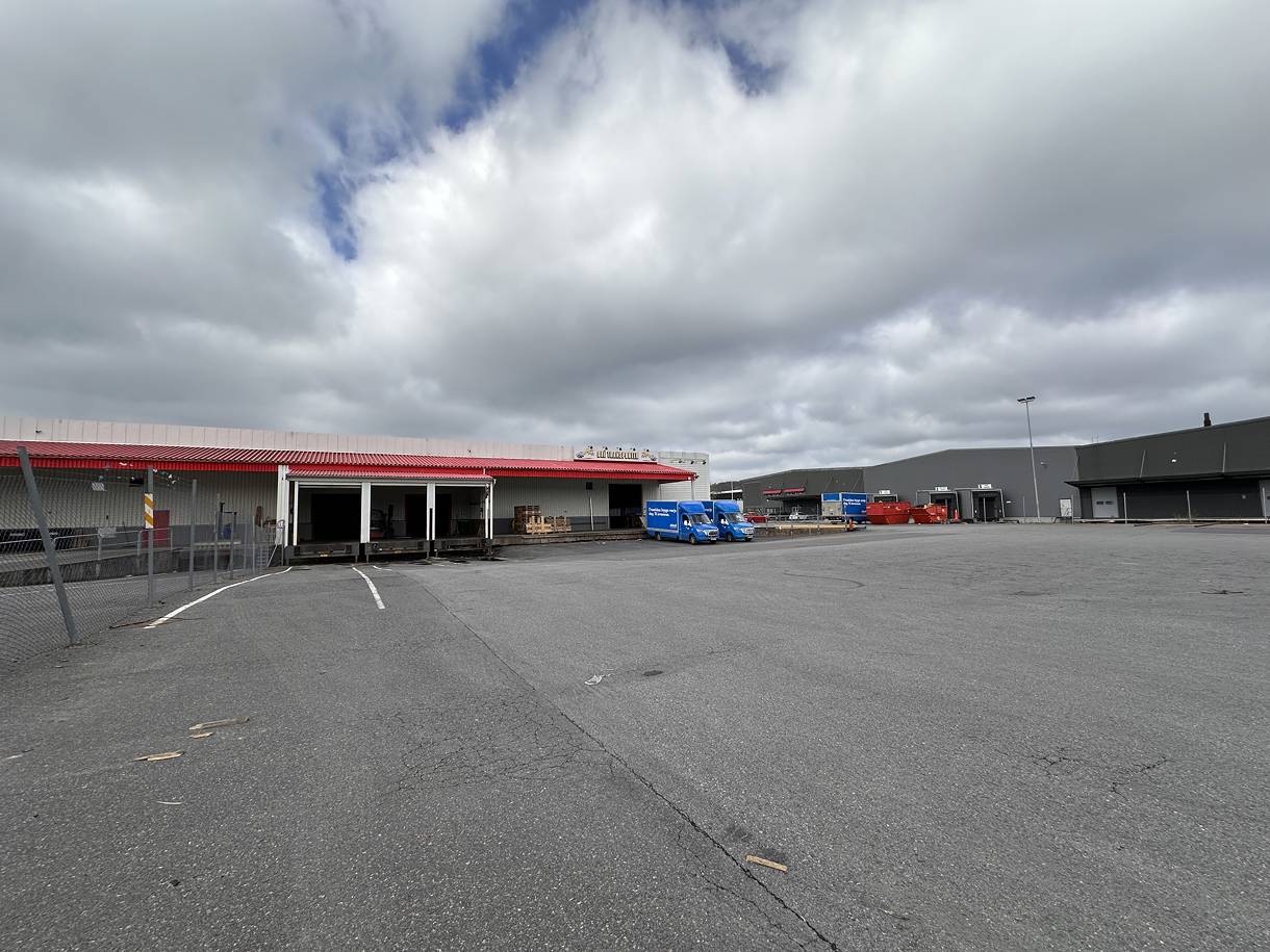 Lager/industri med kontor och stor gårdsyta i Hisings Kärra – Trankärrsgatan 7 bild 2